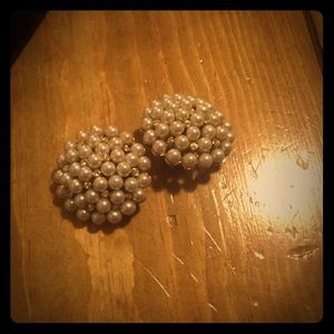 5/$20 🎉 Large Vintage Pearl Earrings